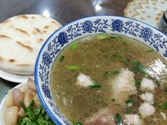 -一间楼牛羊肉泡馍馆(东一路店)