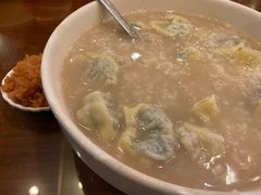 梘子粥馄饨-鸿运酒楼