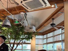 -蜜桃餐厅·伴山(湖滨商业街店)