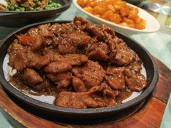 铁板牛肉-俭朴菜(鲁磨路店)