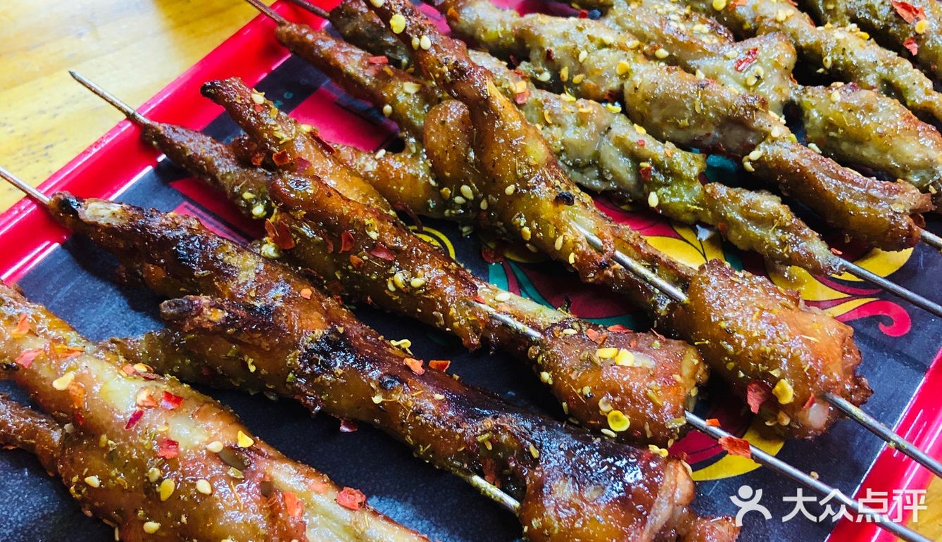 今天听说小红烤翅可以堂食，就来1914店