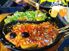 双味包浆豆腐-何师烧烤Pro ·江湖川菜·小龙虾·精酿(太古里旗舰店)