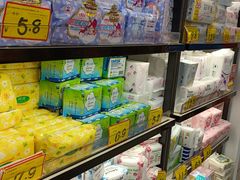 零售区-好特卖HotMaxx(杭州滨江宝龙城店)
