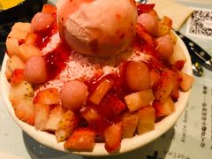 草莓雪冰小年糕-相思蜜哒(万象天地店)