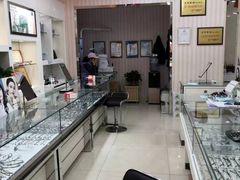 -罗创丹阳眼镜(童卫路店)