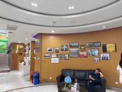 -雅悦齿科(顾村公园店)