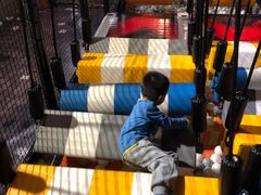 -嗨翻Hi-Fun竞技主题乐园·蹦床亲子生日轰趴(国光1937店)