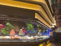 -钱小奴海鲜自助黑金店(杭州滨江龙湖店)