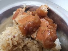 -梁阿婆廿年老牌扣肉糯米饭