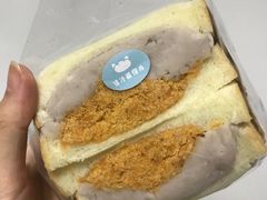 -沁屋面包店(人民东路店)