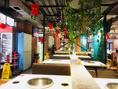 -钢管厂五区小郡肝串串香火锅(人民广场店)