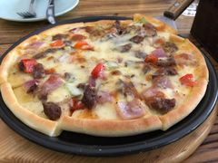 匈牙利牛肉披萨-YAFEE雅菲·粤菜·湘菜·融合菜(魏公村店)