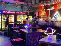 -UP嘻哈酒吧(粉巢店)