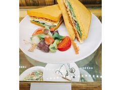 金枪鱼三明治-魔方城市书房(中街益田店)