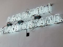 -UNI UNI(环亚凯瑟琳店)