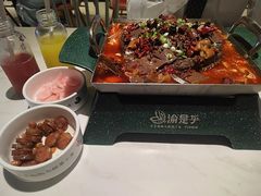 -渝是乎川渝小炒(新世界百货望京店)