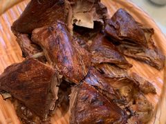 黄泥烧鸽子-燕郊烧鸽子(酷车小镇店)