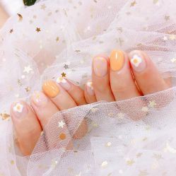 -蜜丝卡伦美甲美睫半永久