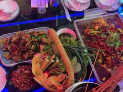 -路边边.炒菜烧烤.音乐餐厅(良乡长虹店)