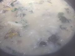 -陈大锅·岳阳鱼馆·地道岳阳菜(美食街店)