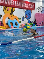 -熊小米专业儿童游泳馆