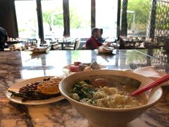 -上海漕河泾万丽酒店