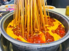 -钢管厂五区小郡肝串串香(蜀都万达店)