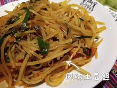 -香巴拉云南餐厅(华莱坞店)