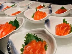 三文鱼-钱小奴海鲜自助黑金店(杭州滨江龙湖店)