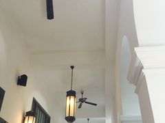 大堂-星巴克臻选(广州沙面店)