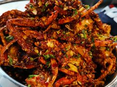 -凤凰路何眼镜香辣蟹(花果园店)