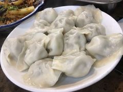 -周家大连水饺(美专校街店)