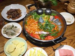 -亮欢寨酸汤鱼(沙冲路店)