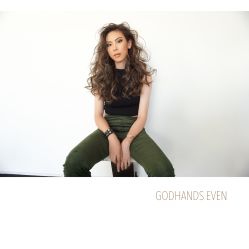 -God Hands发型设计复古会所