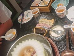 -得意咚瓜·顺德鱼生·冬瓜火锅(深圳首店)