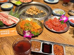 -明洞阿姨·韩式酱蟹烤肉·创意料理(三元桥店)