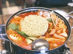 部队锅-泰好吃芝士年糕火锅(独墅湖店)