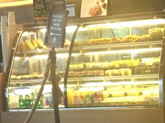 面包甜点陈列柜-星巴克臻选(宁波北仑银泰城店)