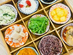-轻蔬不用等·素食(江苏路店)