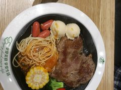 -豪约客牛排(百大奥莱店)