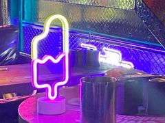 -UP嘻哈酒吧(粉巢店)
