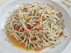 剁椒豆芽-笨罗卜浏阳菜馆(龙华鹏润达店)