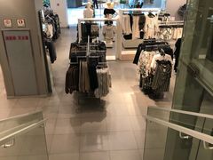 -H&M(鹏欣水游城店)