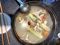 -两三事小郡肝串串香火锅(桂庙店)