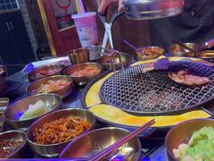 -釜山火炉·海鲜烤肉(紫藤路店)