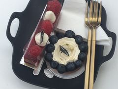 -UNI UNI(环亚凯瑟琳店)