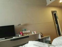 -白玉兰商务酒店(沈阳陆军总院店)