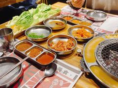 -青瓦炭韩潮烤肉(花园道店)