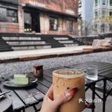 真的好喜欢空间大的咖啡店 不拥挤就来佛山吧