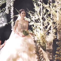 点击看大图 -GRACE KELLY婚纱与礼服(北京店)